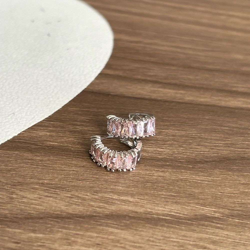 Pink and Silver Hoop Earrings Q775 - Picture 5 of 6